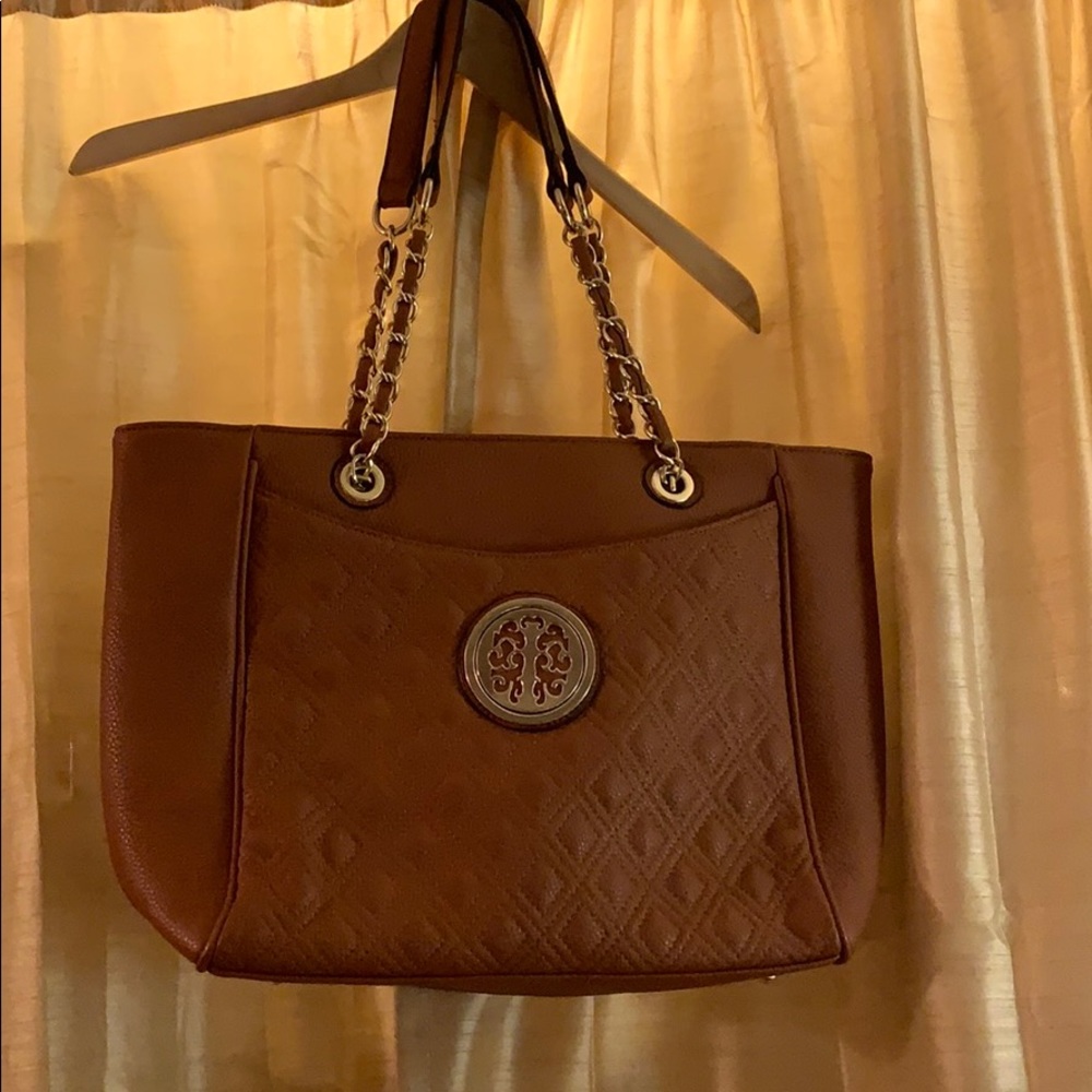Conagc colored shoulder bag